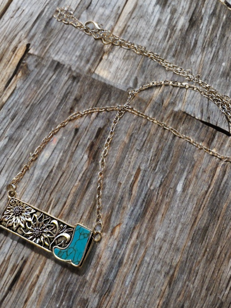 The Boot Bar Necklace
